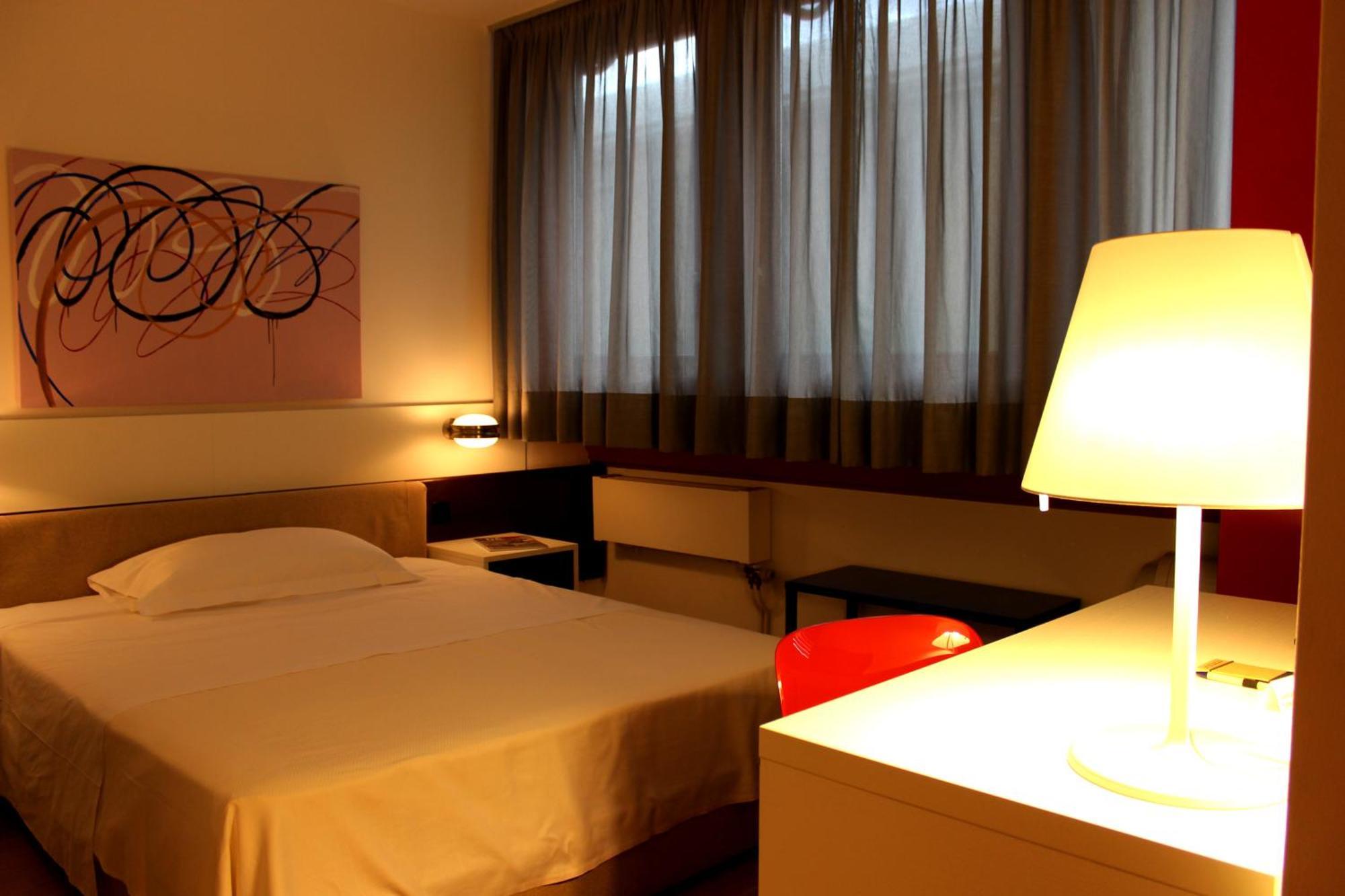 Hotel Garni Centro Chiasso Extérieur photo